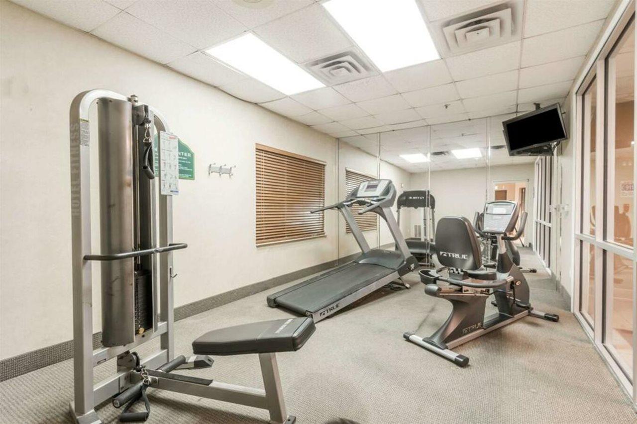 Wingate By Wyndham - Dfw North Hotel Irving Bagian luar foto