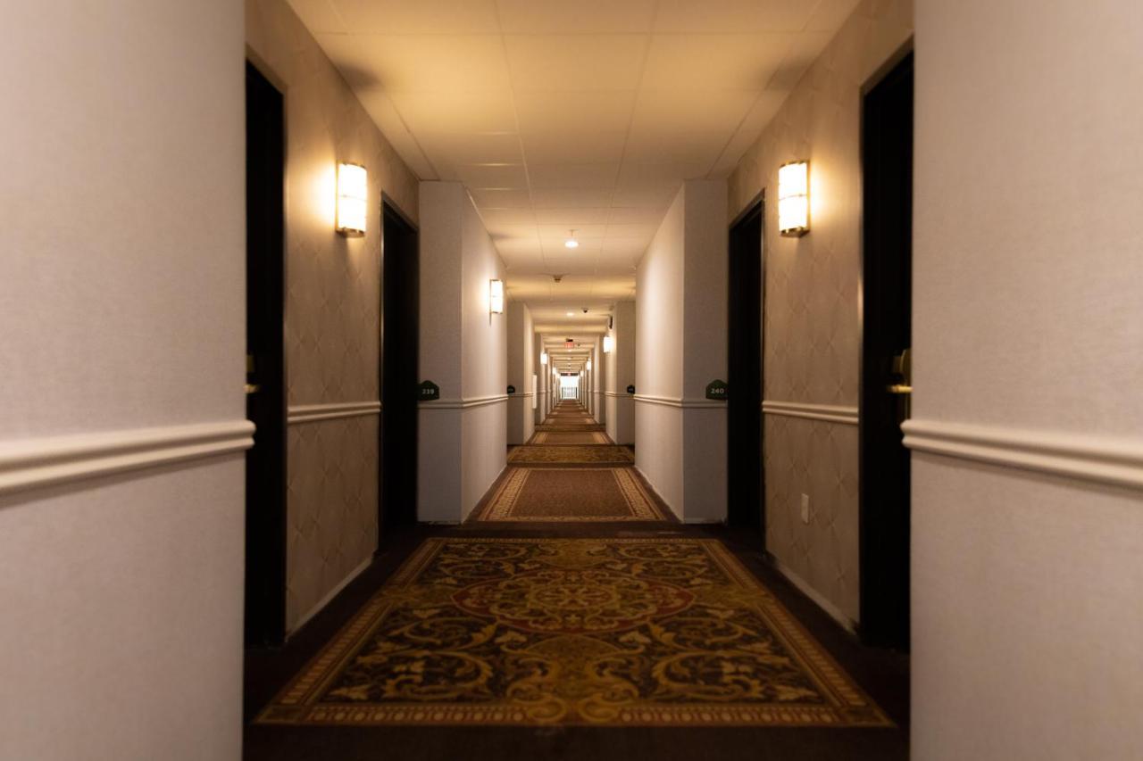 Wingate By Wyndham - Dfw North Hotel Irving Bagian luar foto
